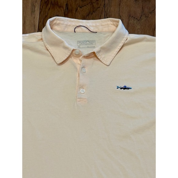 Patagonia Mens Peach Trout Logo Short Sleeve Polo Shirt Size XL - Picture 3 of 6